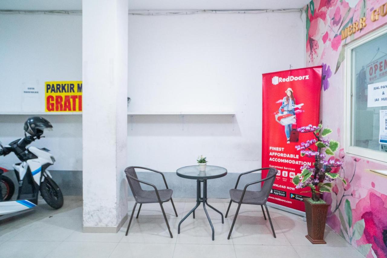Reddoorz At Merr Rungkut Jl Gunung Anyar Gununganjar Zewnętrze zdjęcie