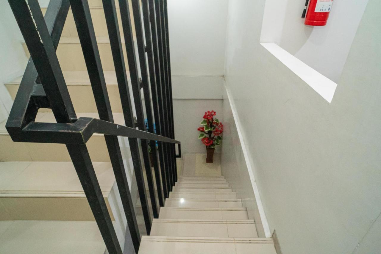 Reddoorz At Merr Rungkut Jl Gunung Anyar Gununganjar Zewnętrze zdjęcie
