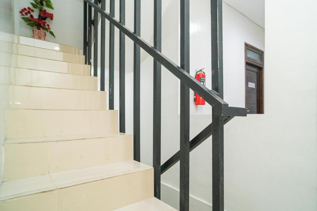 Reddoorz At Merr Rungkut Jl Gunung Anyar Gununganjar Zewnętrze zdjęcie